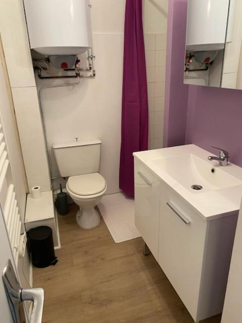 Le Zen -Studio Tout Equipe- Wifi Fibre- Centre Ville Avec Parking Tarbes Exterior foto